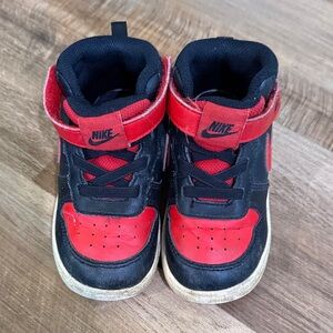 Nike Kids Black and Red Sneakers